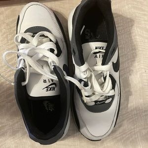 Nike air max in size 4Y